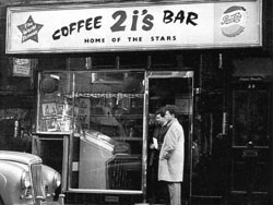 The original look of the 2is Coffee shop