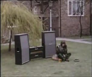 The garden Steve Marriott sits in has not been identified